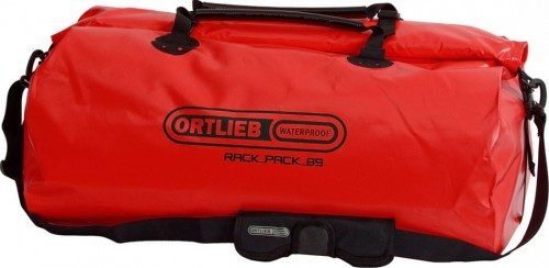 Vaak wordt de tent bovenop de tassen vervoerd. Je kunt de ruimte ook gebruiken voor een extra tas. De rack packs van Ortlieb zijn er tussen de 25 en 90 liter. Bedenk wel dat alles wat je meeneemt ook meegesleept moet worden. In sommige gevallen kan de tent er ook nog eens onder. Deze toptassen zijn bijvoorbeeld goed te gebruiken voor eten. Je kunt er eenvoudig bij en ze zijn bijvoorbeeld goed te gebruiken voor eten