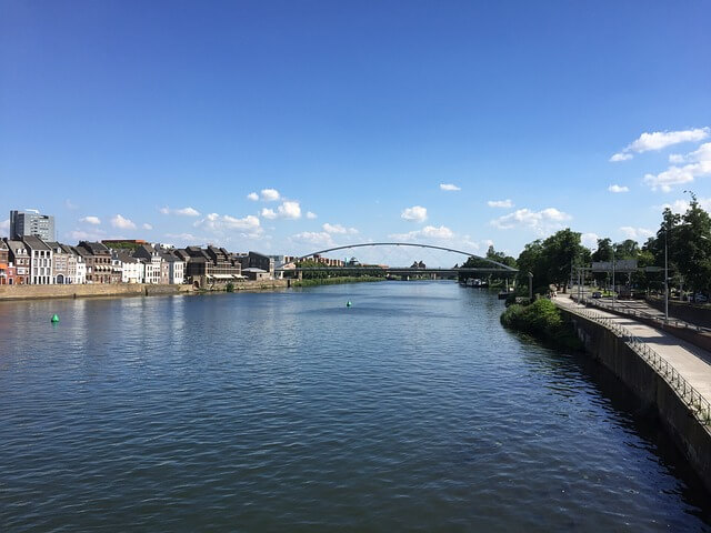 Maas bij maastricht