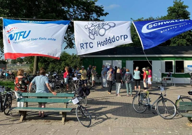 Impressie Avondfietsvierdaagse Haarlemmemeer